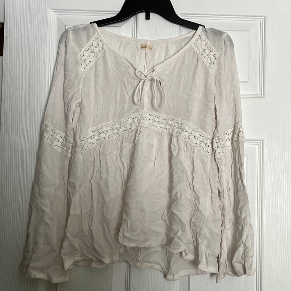 Hollister top